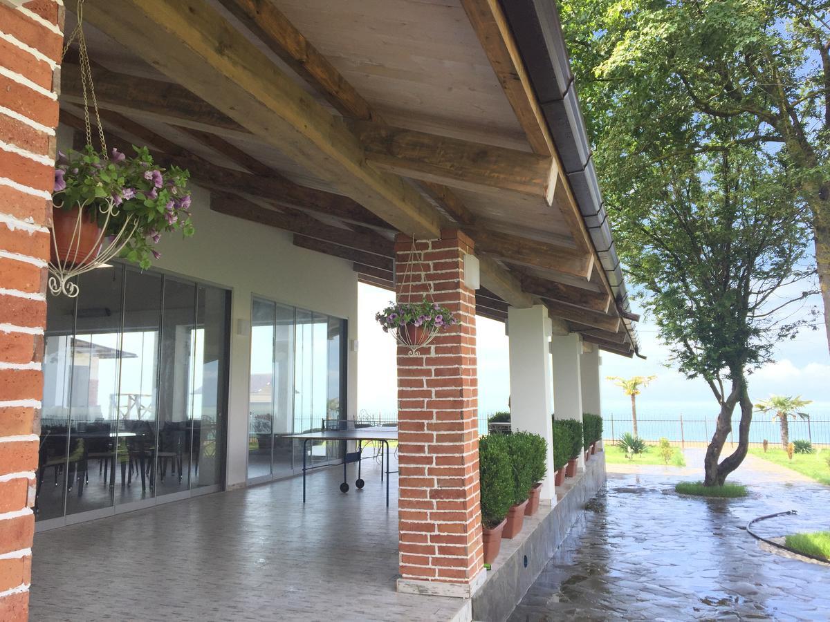 Injir Village Hotel Gudauta Ngoại thất bức ảnh