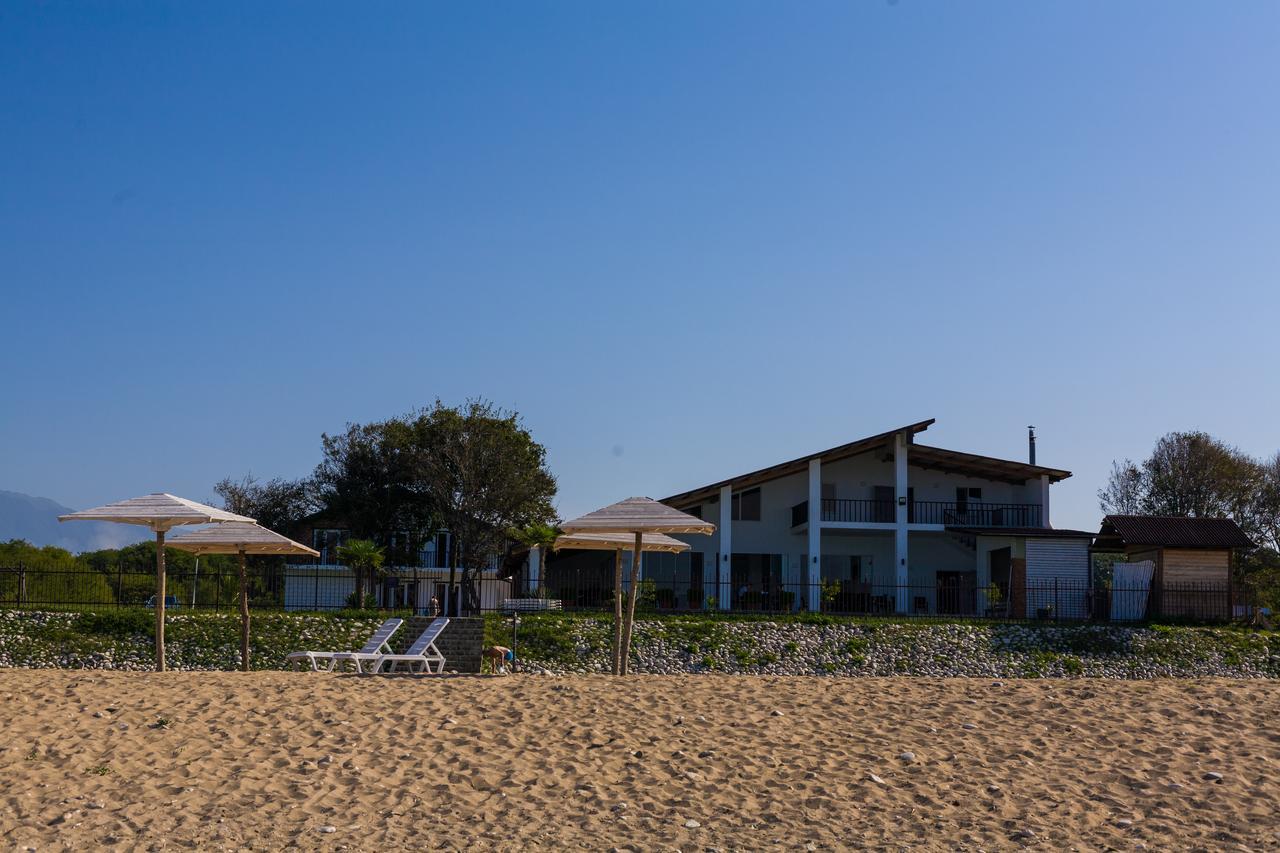Injir Village Hotel Gudauta Ngoại thất bức ảnh