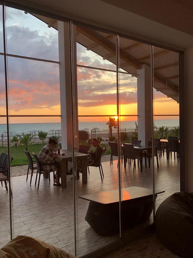 Injir Village Hotel Gudauta Ngoại thất bức ảnh